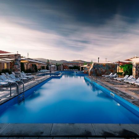 Maria Resort Sevan Esterno foto